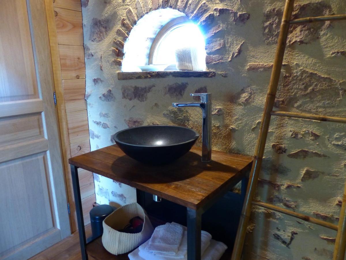 L'Abrejou Bed and Breakfast Le Donjon Buitenkant foto